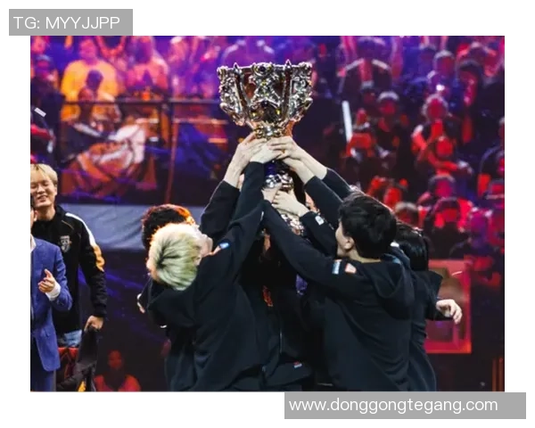 英雄联盟团队配合能力评比FPX荣登第七名引发热议 英雄联盟团队配合能力评比FPX荣登第七名引发热议